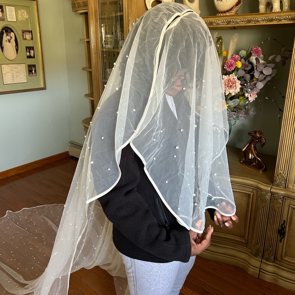 400cm Ivory Pearl Veil with Blusher - Picture 4 of 6